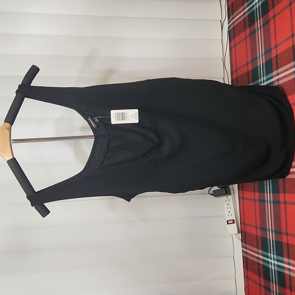 1x Torrid Black Cinch Tank Top